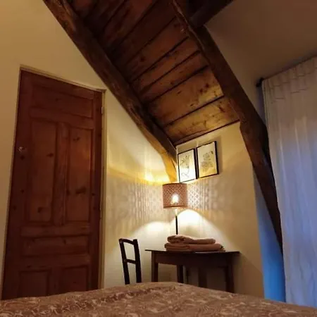 펜션 Du Milan Royal Le Monteil (Cantal)